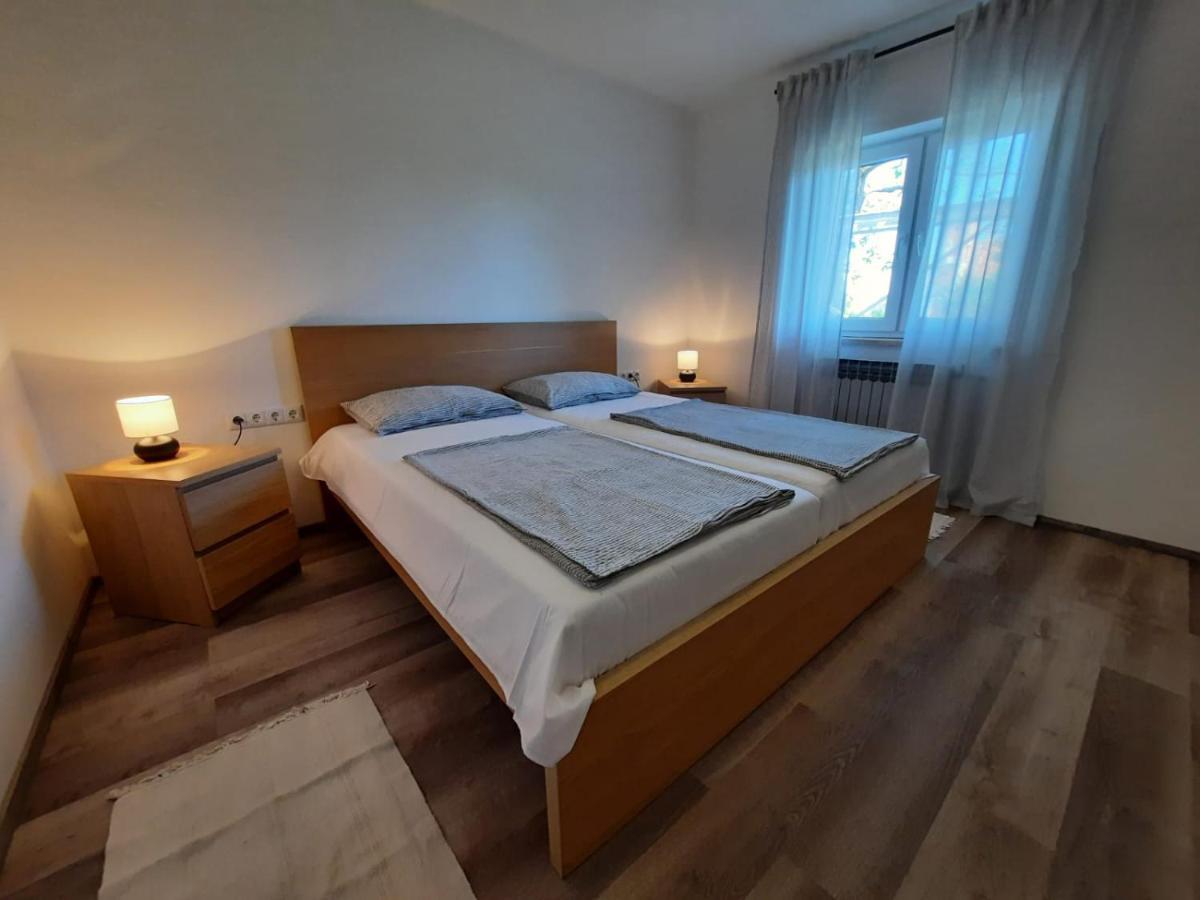 Appartements Lena. Премантура Экстерьер фото
